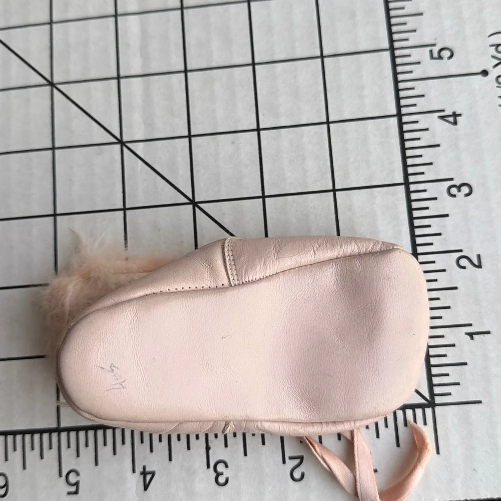 Vintage 1950s Pink Leather Baby Shoes Rabbit Fur Trim Ribbon Ties Prewalker